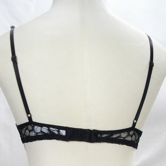 32D / Medium Calvin Klein Vixen Molded Lace Bra & Thong Set Black NWT - Picture 10 of 16
